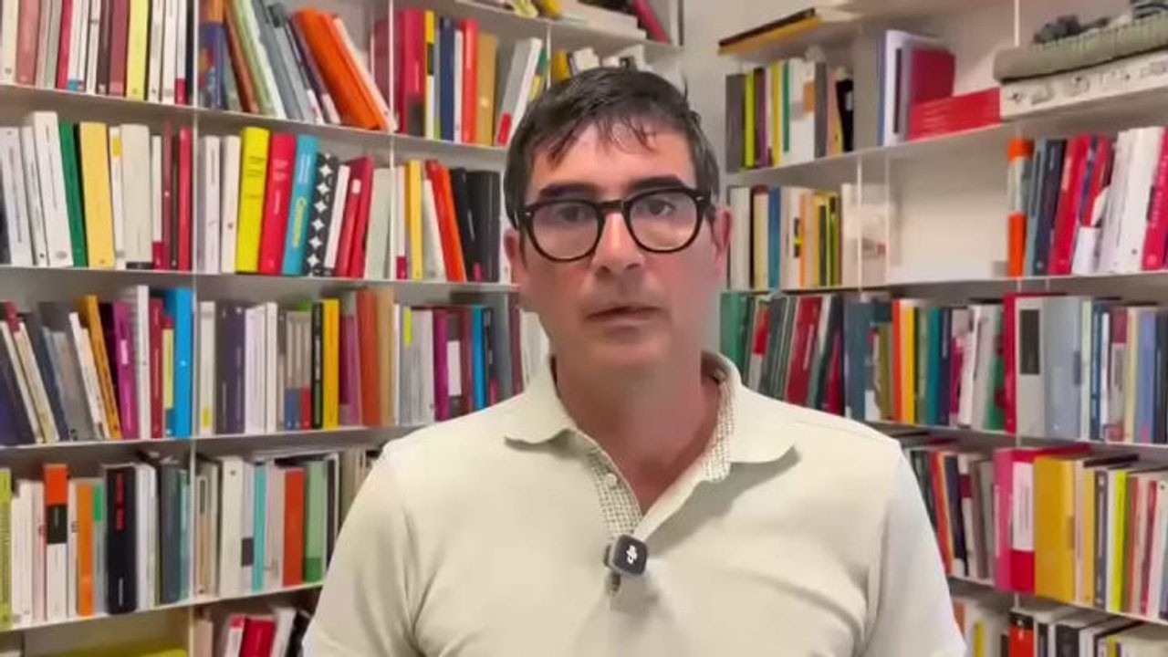 Fratoianni: Vera emergenza è crisi climatica e salari fermi al palo, no la guerra contro Sanchez