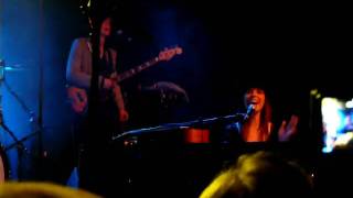 Laura Jansen - Soljah@LuxorLive 26May2010.mov