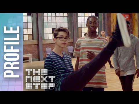 PROFILE: Julian Lombardi (Ozzy) - The Next Step