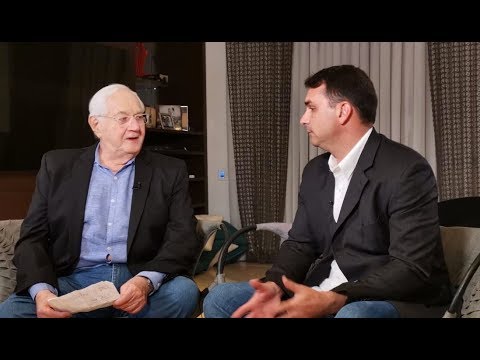 Flávio Bolsonaro (PSL), senador eleito pelo Rio de Janeiro e filho do presidente Jair Bolsonaro, concedeu entrevista à RedeTV!