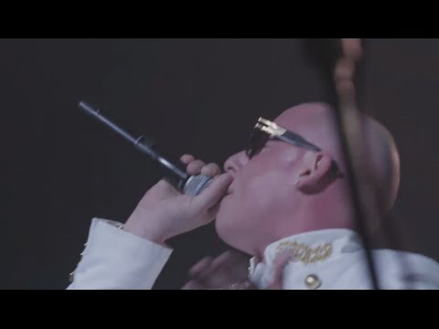 Nicky Jam Feat. Cosculluela - Travesuras  Cosculluela Cosliseo 2014