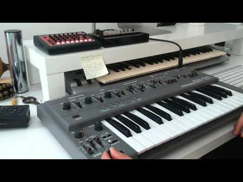 Playing with Roland SH-101 | UPERCENT