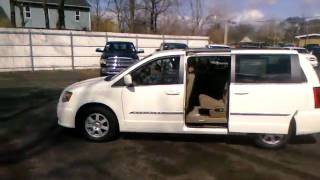 preview picture of video 'Schaumburg Chrysler Town and Country Minivan by Dupage Chrysler'