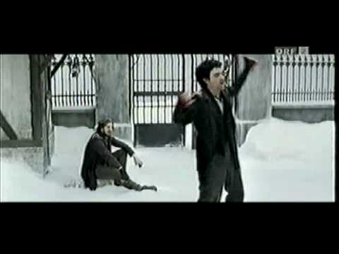 Rodolfo of La Boheme singing Cielito Lindo