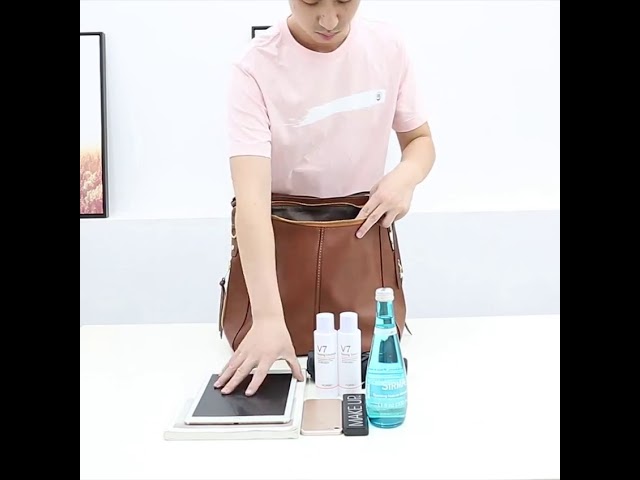 Vídeo relacionado con LINGLONGCY Bolsa de hombro para mujer plegable de nylon de gran capacidad para señoras Bolsa de hombro para compras (negro, L 48 * 32 * 20cm)