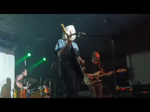 Toa Toa - Waiting - Live @ Snuffel Hostel Bruges