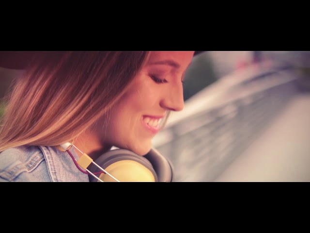 Panasonic RP-HTX80B Auriculares Bluetooth Crema video