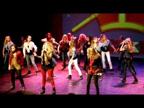 Moving Stars treden op met Lisa, Amy & Shelly "Radio"