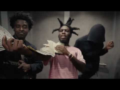 YOUNG TRAP WENT LEGIT (LIVE PERFORMANCE)