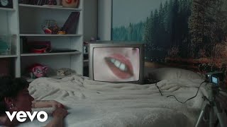 Mi Primer Día Triste Music Video