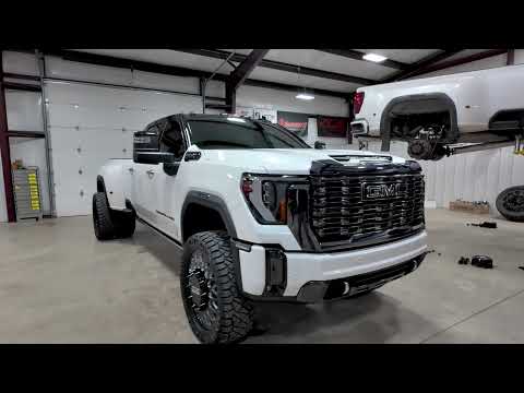 2025 Denali HD dually DDC 24" Mesh/cognito