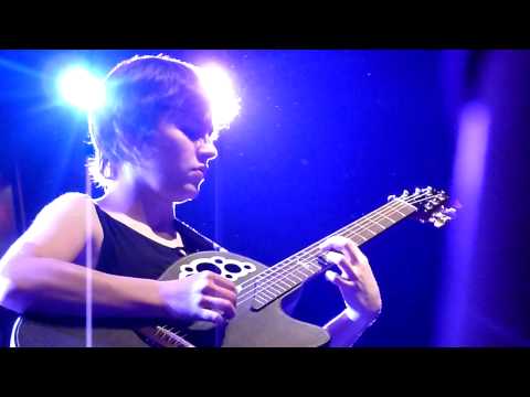Kaki King - Magazine, don't flash it in Kaki's face
