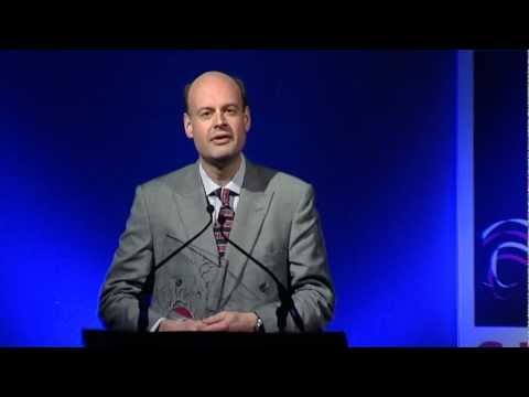 Stephen Layton accepting the Gramophone Award