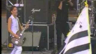 Placebo - Passive Aggressive (Vieilles Charrues 2001)