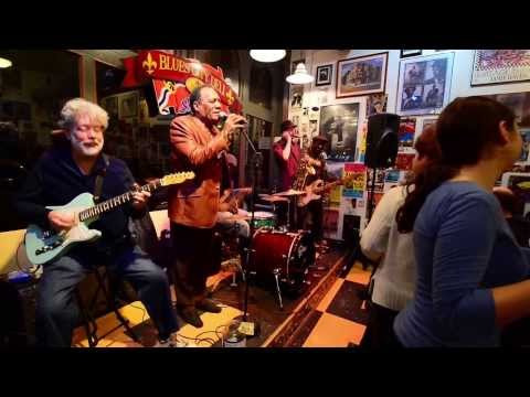 Roland Johnson & Soul Endeavor at the Blues City Deli - Just My Imagination (Medley)