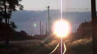preview picture of video 'Cruzamento de trens e manobra no pátio de  ZRJ (Botucatu-SP)'