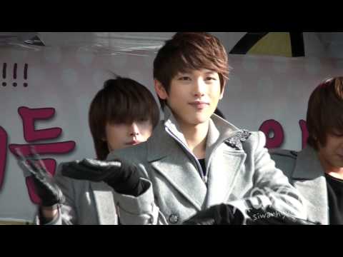 [FANCAM] 110115 ZE:A 제국의아이들 - Mazeltov ; Siwan ver.