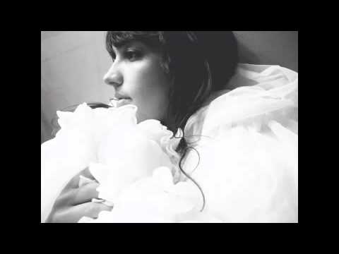 CallmeKat - Flower in the night