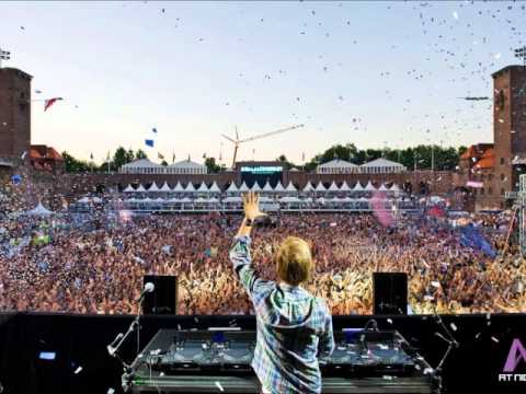 Hardwell vs. Sandro Silva & Quintino - 'Epic Cobra' (DJ DyNeyo Mashup)