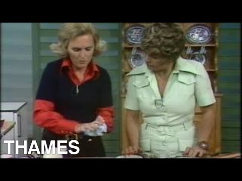Mary Berry | Cooking Retro Style | Raspberry Meringues...
