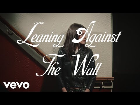 Wolf Alice - Leaning Against The Wall (Official Lyric Video)
