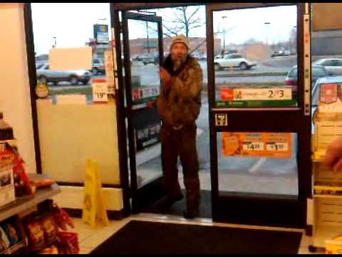 UnderCover 7/11 WorkeR