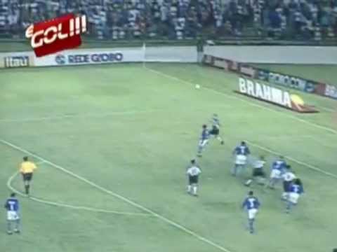 Atlético/MG 2 x 4 Cruzeiro pelo Brasileirão de 2000 (CRU: Gols de Fábio Júnior, Sorín e Oséas)