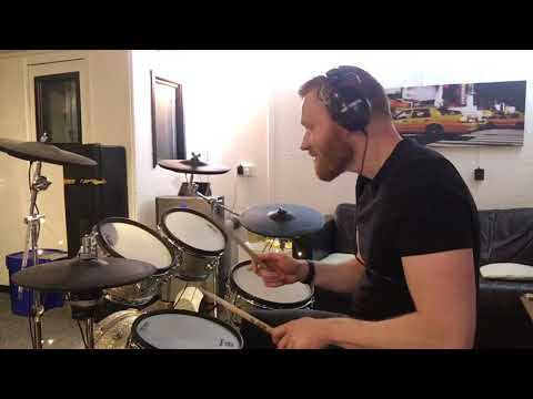 One Minute Drum Lesson - The Chicago Shuffle