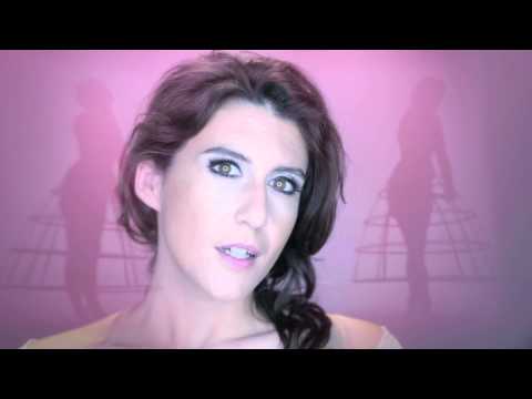 Sarah Caillibot - Poupée j't'emmène (Clip Officiel)