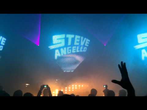 Tomorrowland 2011 | Steve Angello playing Green Velvet - Flash | Versuz stage | 24/07/2011