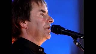 In A Country Churchyard ~ Chris de Burgh (Volendam 2001)