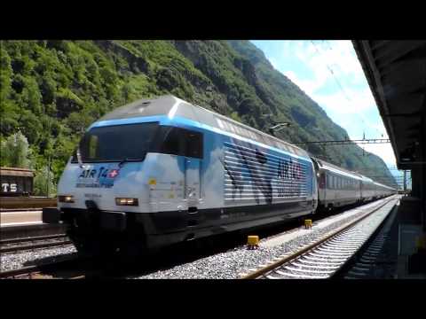 DIE GOTTHARDBHAN : Re 460 SBB, RABDe 500 SBB, ETR 470 SBB IN TRANSITO A BIASCA (CH) 1- 6 - 2014