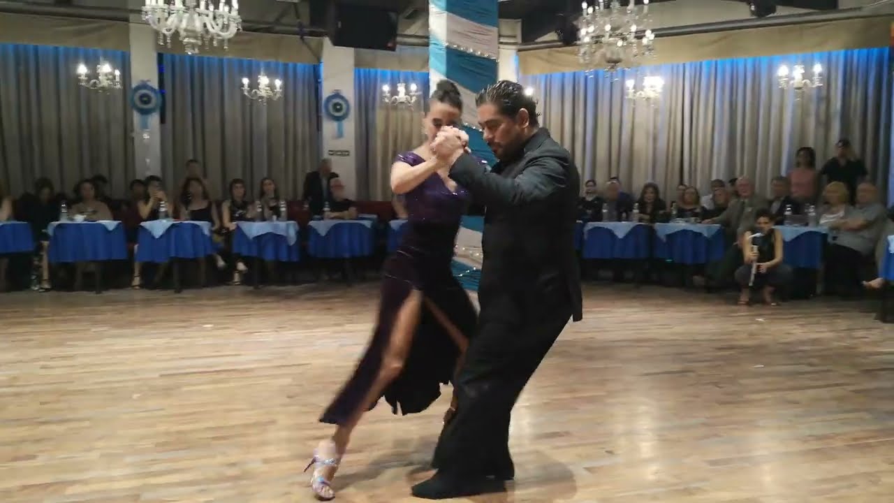 Natalia Hassan & Leonel Mendieta: Los Autenticos Reyes,  El bazar de los juguetes, 2023