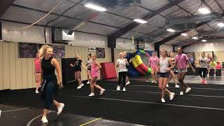 Sweet Caroline with music and counts