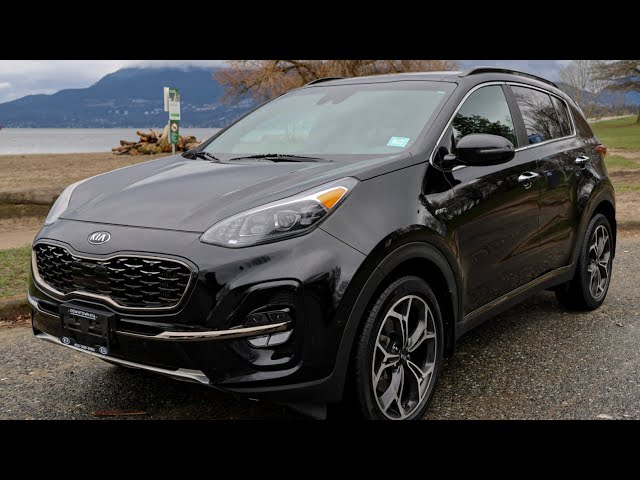 2022 Kia Sportage SX in Cars & Trucks in Downtown-West End