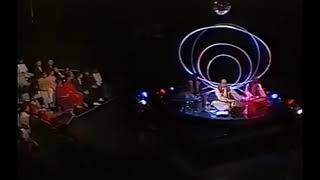 MUJHE TUM NAZAR SE....Mehdi Hassan