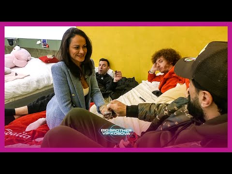 Juliana i ofron çokollatë, Atdheu i thotë se nuk mund t'ia kthej sepse i kthehet unaza - Big Brother