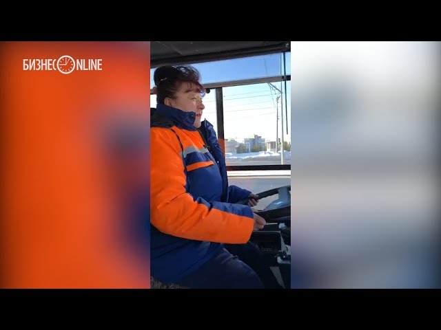 Рөстәм Миңнеханов троллейбуста йөри!