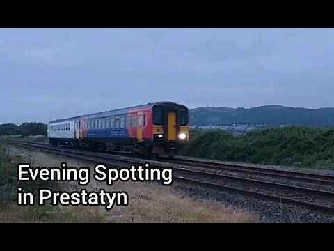 Prestatyn 09.06.2020 - TFW 153321 in East Midlands Livery & Colas 70817 & 70811 engineers - horns