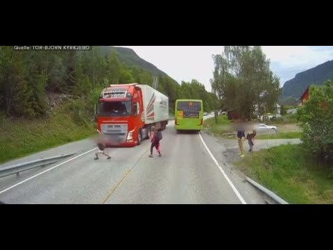 Unfassbares Glück: Junge beinah von LKW überfahren