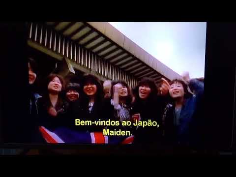 Lindas japonesas recebendo o Iron Maiden no Japão em 1987.