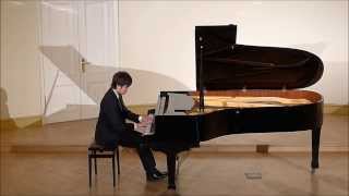 preview picture of video 'Jay plays Scarlatti Sonata in D minor K141 in Russia'