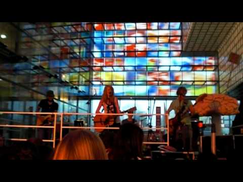 Miss Montreal - Seven friends op de Dag van de media 2010