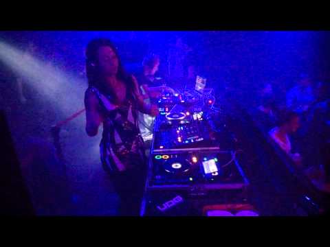 Lolla Tek plays The Southern - Abuse (A++ Remix) @ WIOYM Sugar Factory 30-12-14