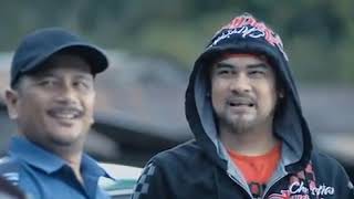 Download lagu Zombi Kilang Biskut 2014 Full Movie mp3