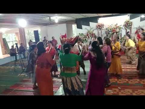 landek tegun anak beru ras anak beru menteri Ibas perjabun Asista br Ginting ras Anggia kaban.