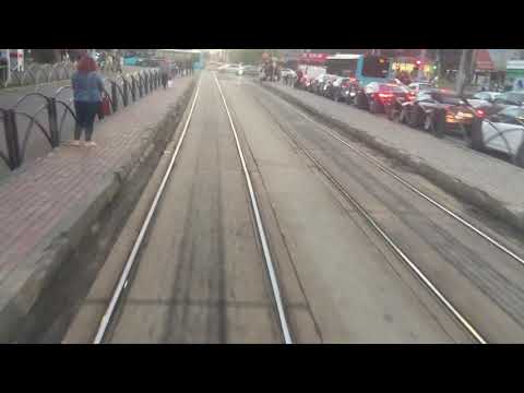 Backview de o stație in tramvaiul Tatra T4R #3413 pe linia 11.