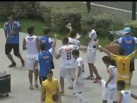 Neymar entrega Taça de Campeão da Copinha 2013! Santos VS Goias (3-1) - Copa SP de Futebol Jr