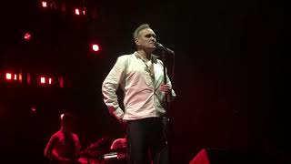Morrissey : “Munich Air Disaster 1958” live Glasgow 2018