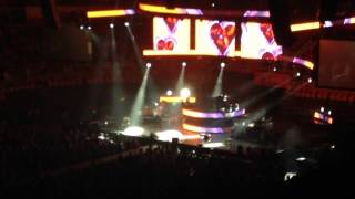 Plumb &quot;cage&quot; live